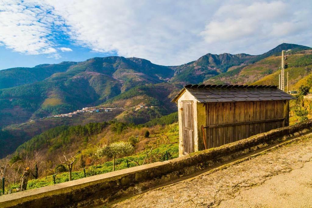 "Casa Do Avo Patricio" Mountain Experience Villa Parada  Exterior photo